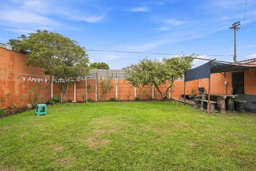 3 Bedroom Property for Sale in Pinati Western Cape